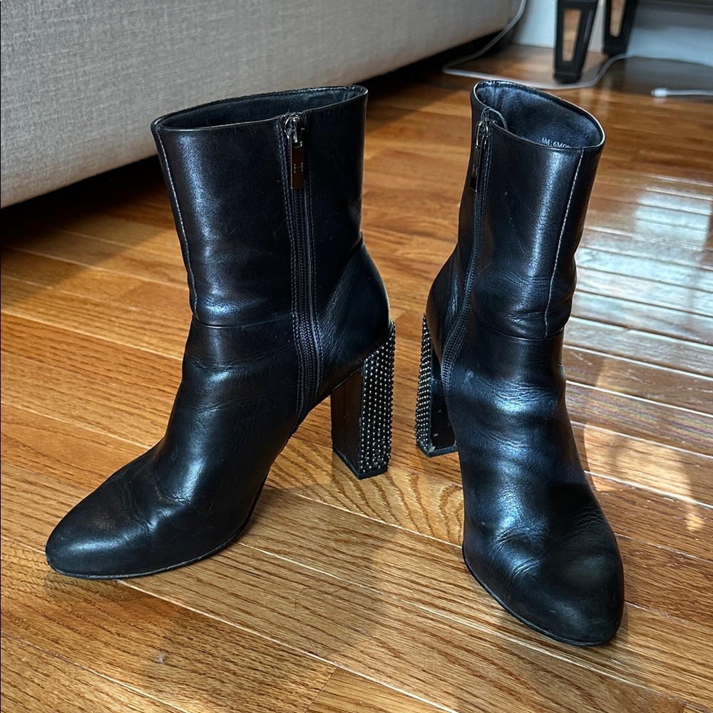 H Halston Women’s Black Leather Ankle Boots w Studded Heel